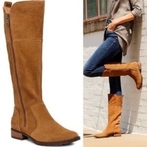 New Authentic Ugg Sorensen women’s waterproof suede Boot size 8.5